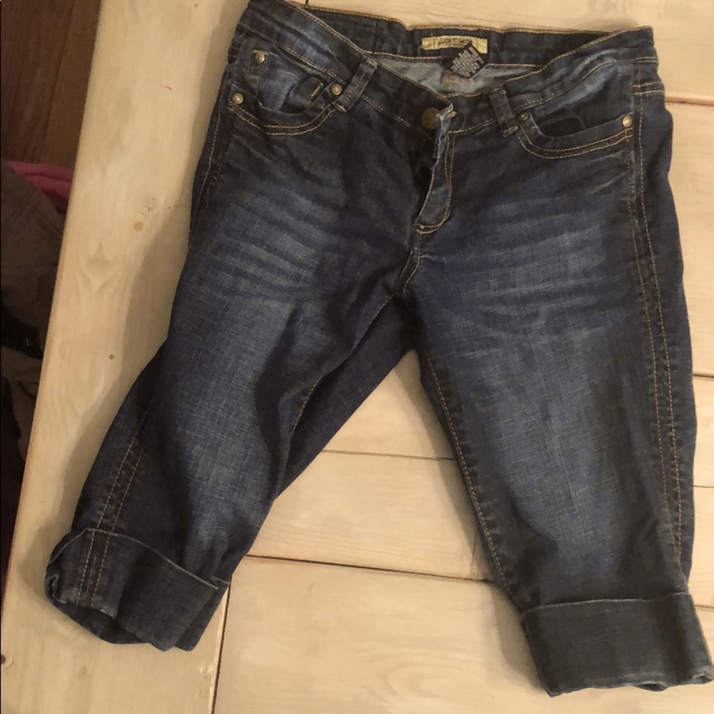 Jean capris